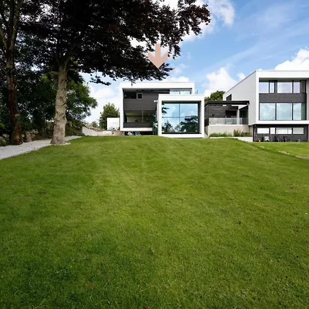 Ons 2026 Luxury Designer With Private Pond, 4 Bedrooms, 3 Bathrooms Villa